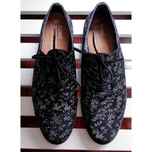 Toms Floral Denim Blue Oxfords Size 7